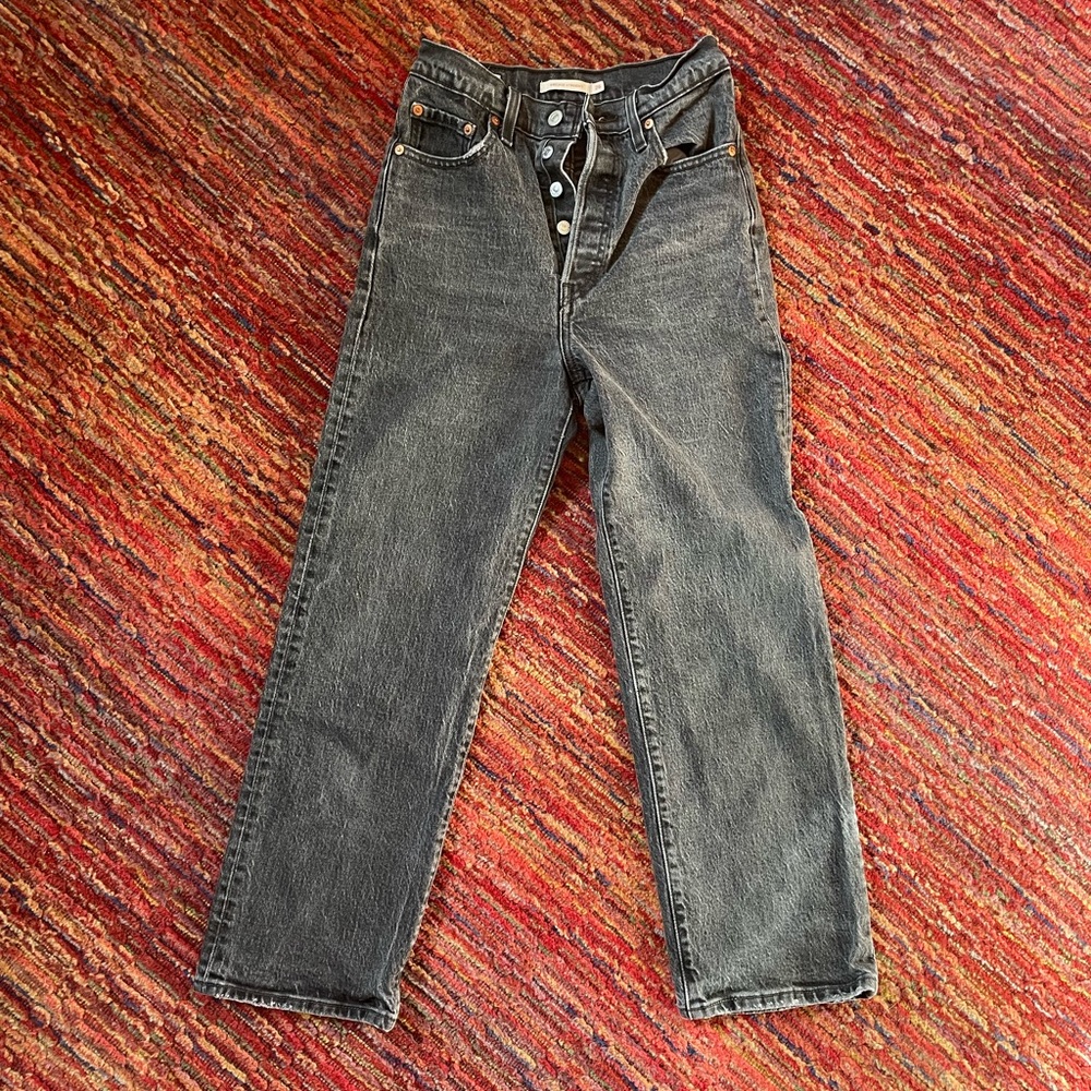 Levi’s Ribcage Straight Ankle, Size 26x27